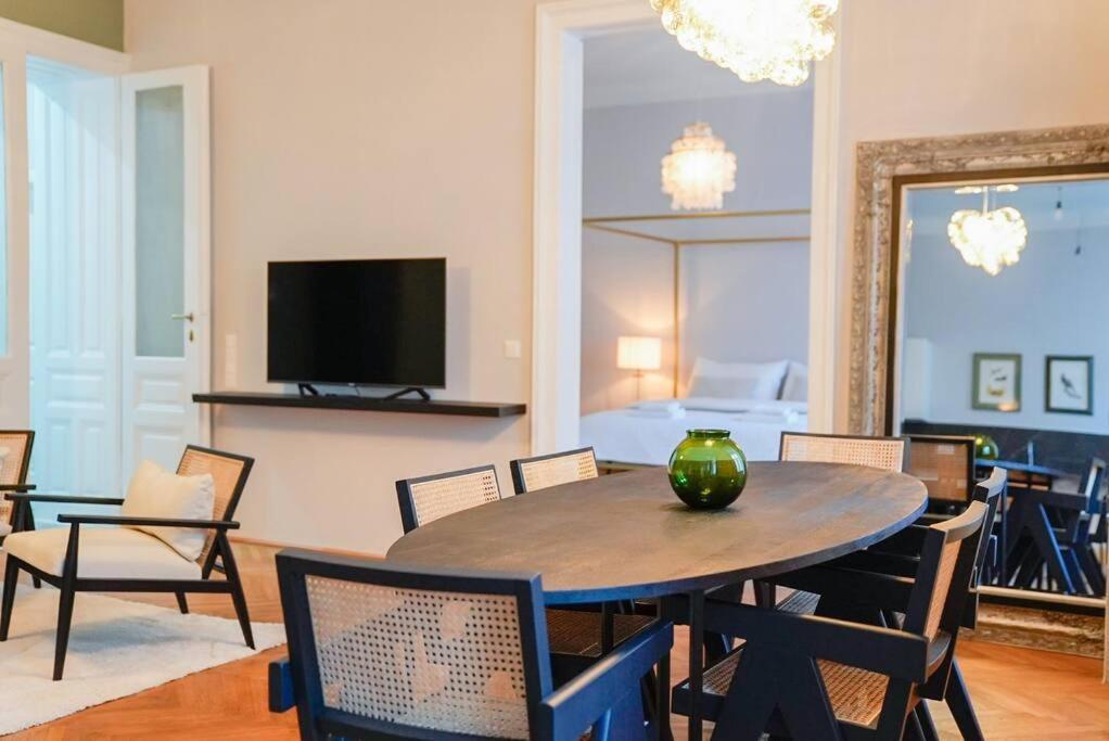 Boutique Suite Near Museum District Wien Exteriör bild